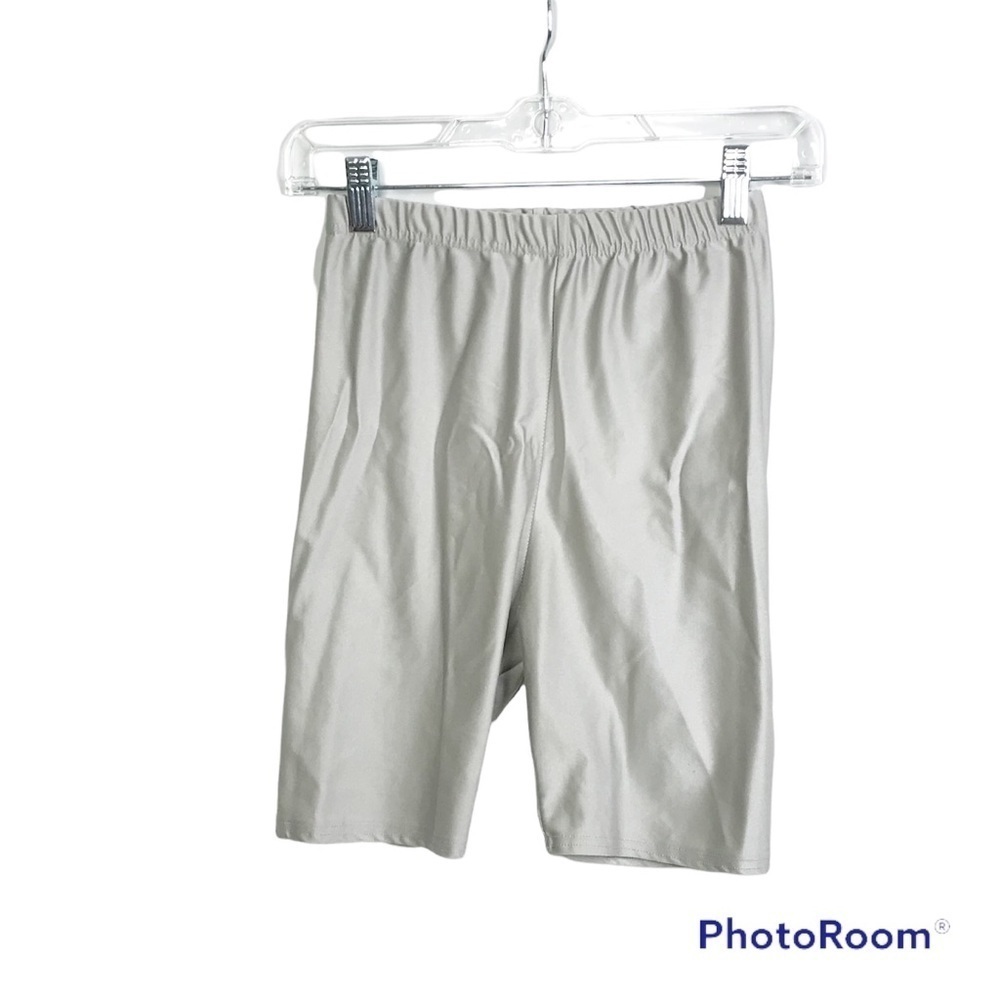 Prettylittlething silver grey biker shorts Size 4